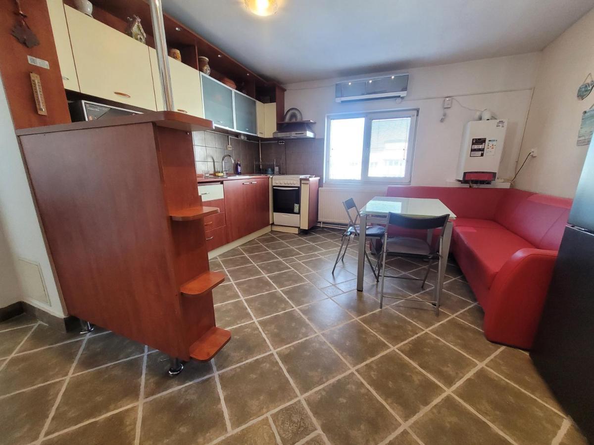 Quiet, Relaxing, Family Friendly Apartment Bucureşti Ngoại thất bức ảnh