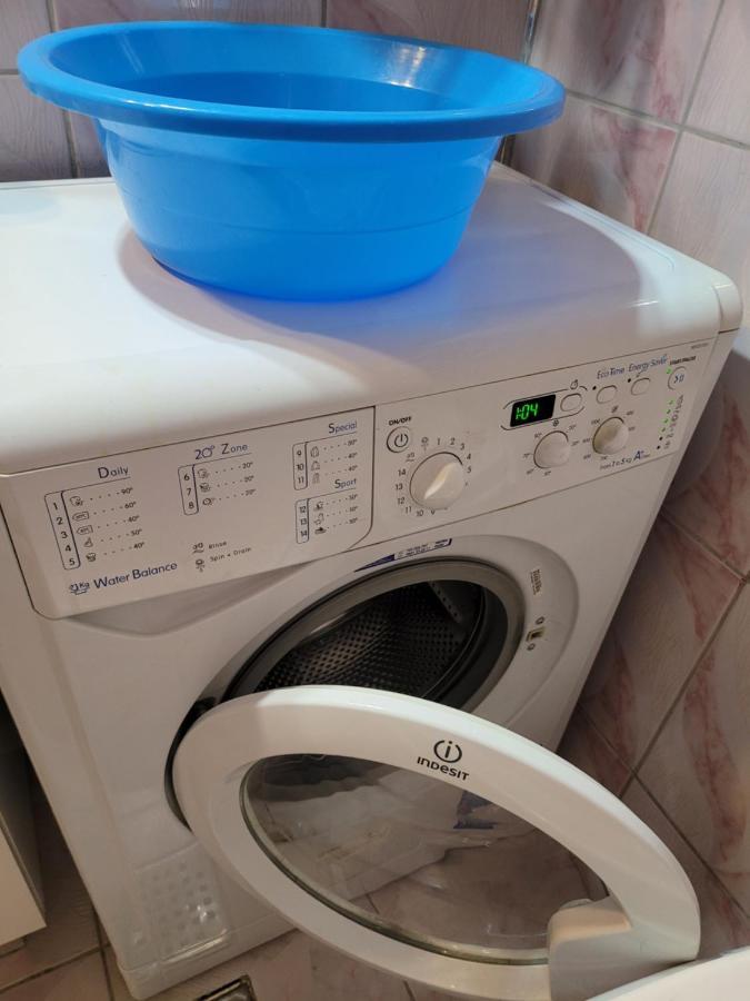 Quiet, Relaxing, Family Friendly Apartment Bucureşti Ngoại thất bức ảnh