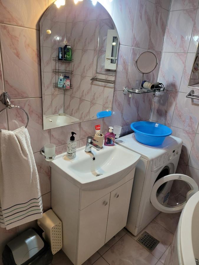 Quiet, Relaxing, Family Friendly Apartment Bucureşti Ngoại thất bức ảnh